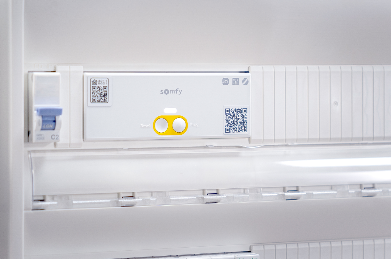 TaHoma DINRail 2in1 solution to connect newbuild homes.